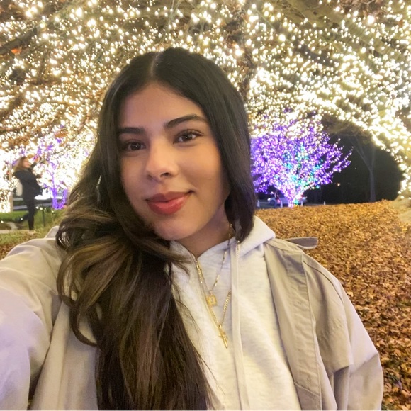 Welcome to My Closet! - Picture 1 of 1